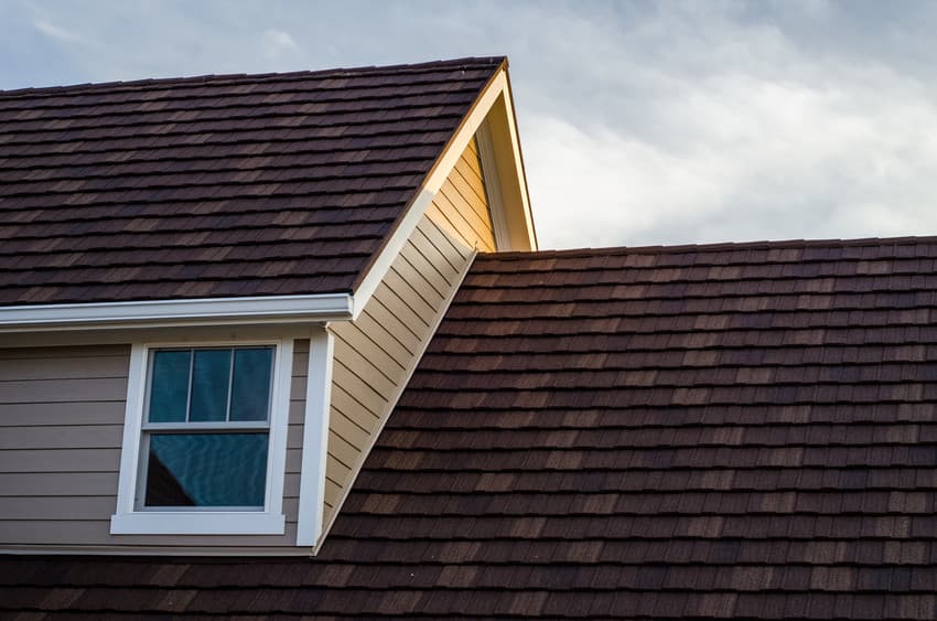 CHOOSE THE BEST HOUSE AND ROOF COLOR COMBO